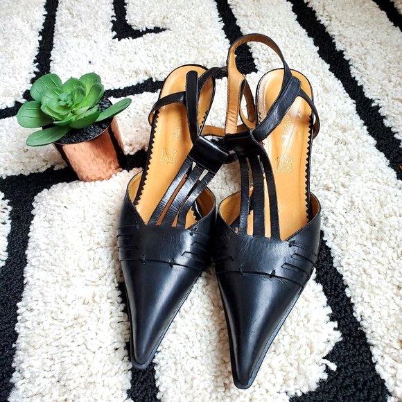 Michelle K Shoes - Michelle K strappy pointed pumps